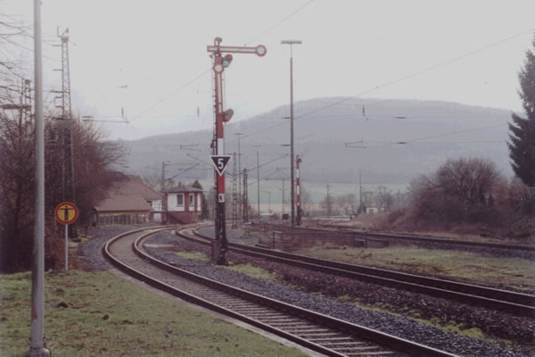 Abb. 21f: Der südliche Bahnhofskopf im Februar 2004.